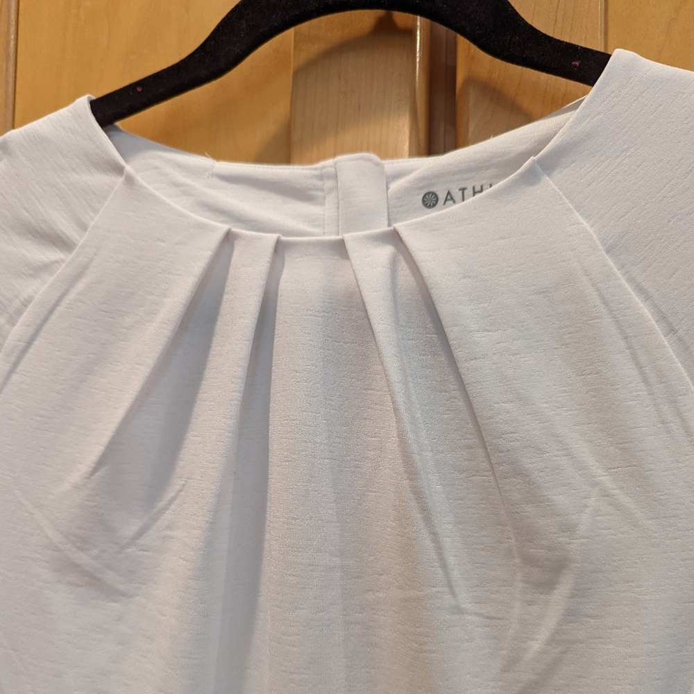 Athleta Stinson Top Rashguard XS NWT - Picture 8 of 8